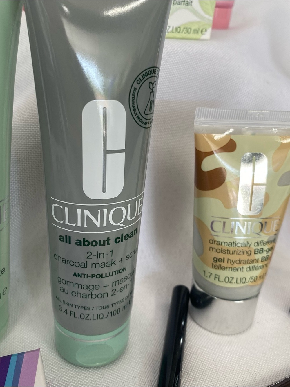 Lot of 15 Pieces Clinique Makeup & Skincare items - Picture 4 of 16